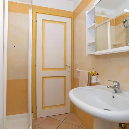 Sole Mare בית נופש אולביה